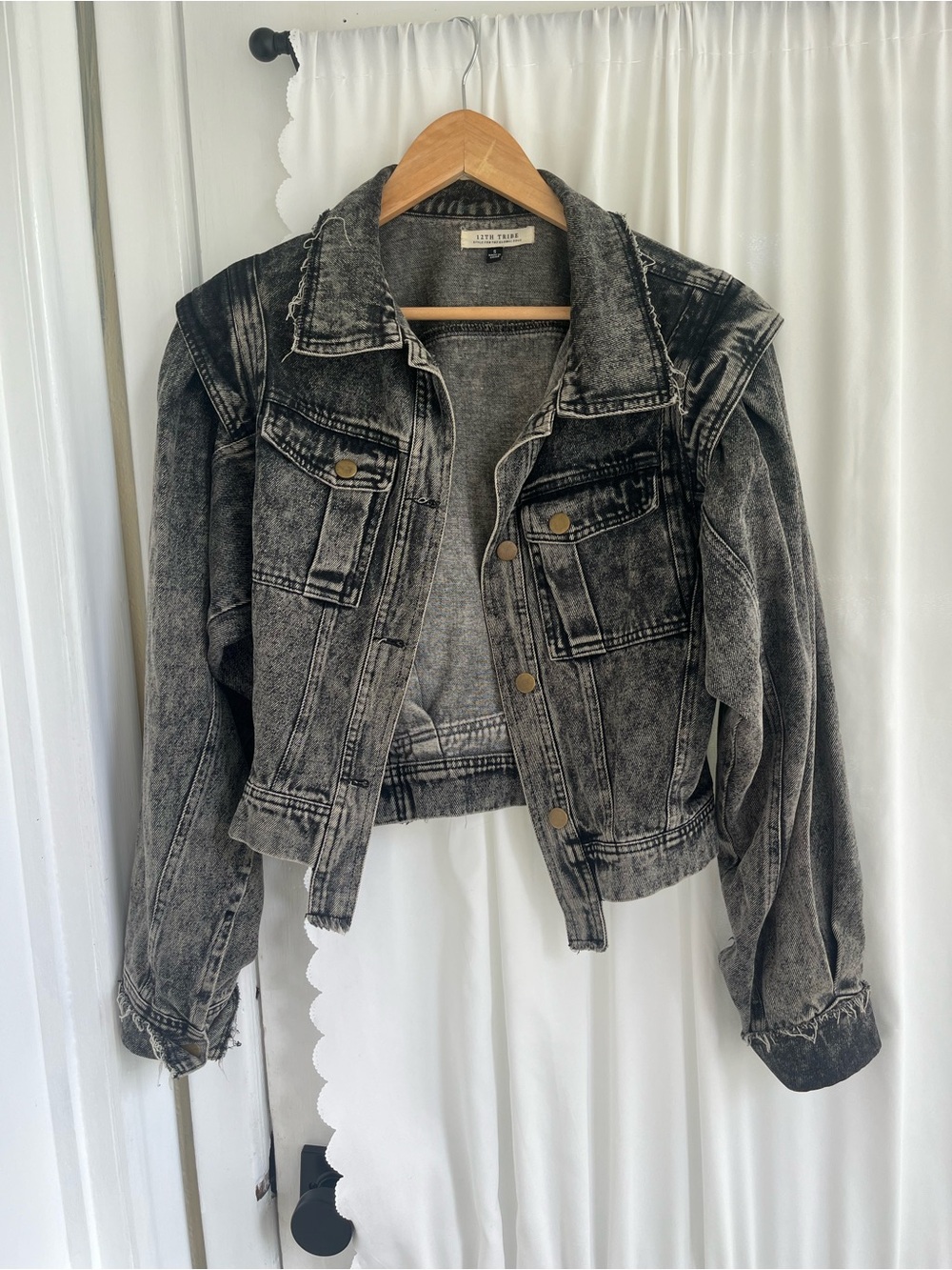 12th Tribe Black Acid-Wash Cropped Denim Jacket